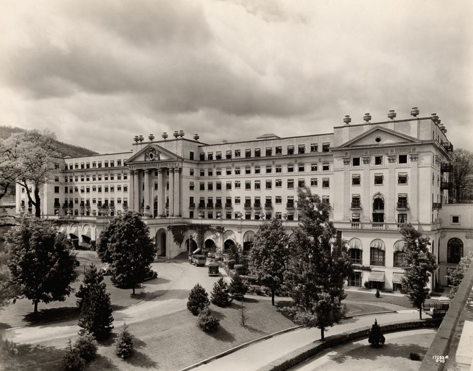 Greenbrier Resort Front Entrance